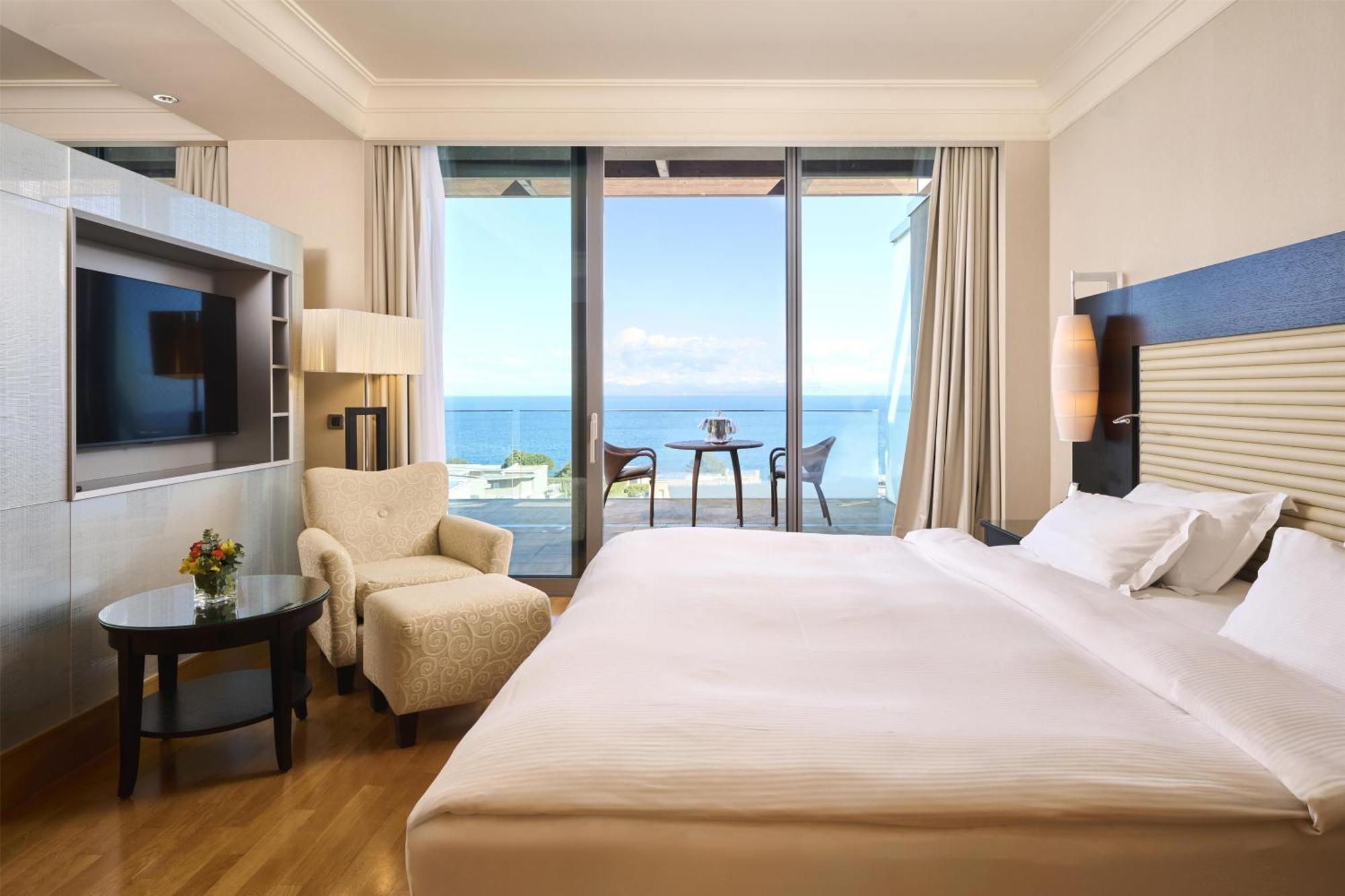 Junior Suite with Sea View and Extra bed